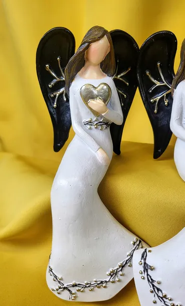 aniol-siedzacy-mix-2-wzory-producent-ewax