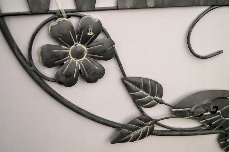 dekoracja-scienna-motyle-welcome-material-ramy-metal