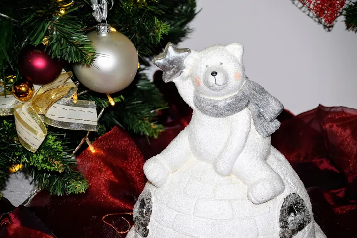 figurka-mis-na-igloo-led-h-30-cm-wysokosc-produktu-30-cm