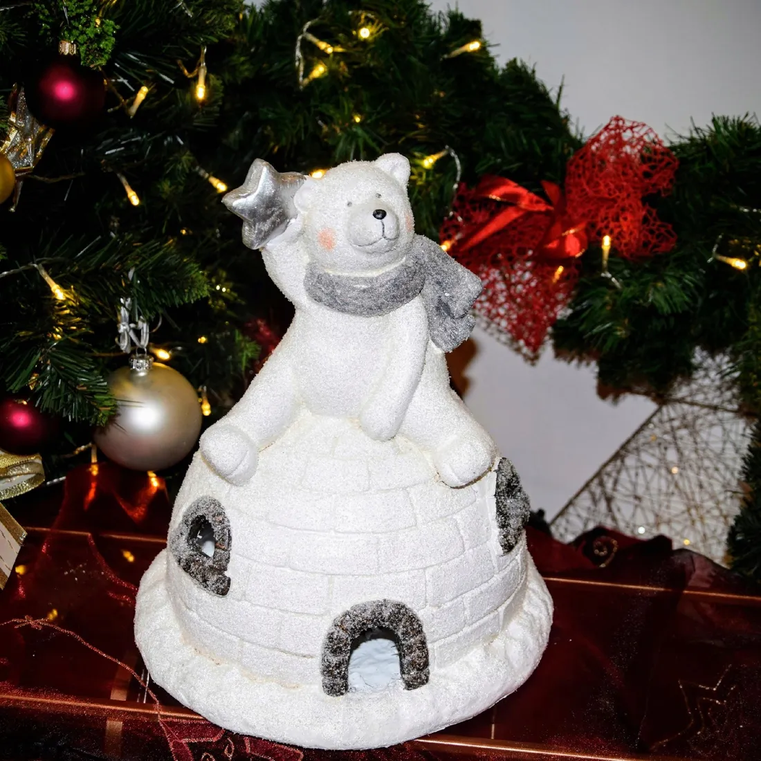 figurka-mis-na-igloo-led-h-30-cm-motyw-mis