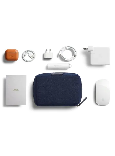 organizer-etui-na-elektronike-bellroy-tech-kit-compact-navy-model-tech-kit-compact