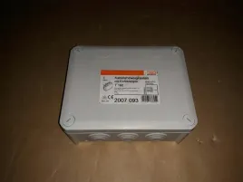 puszka-elektryczna-natynkowe-obo-bettermann-75-x-200-x-120-mm