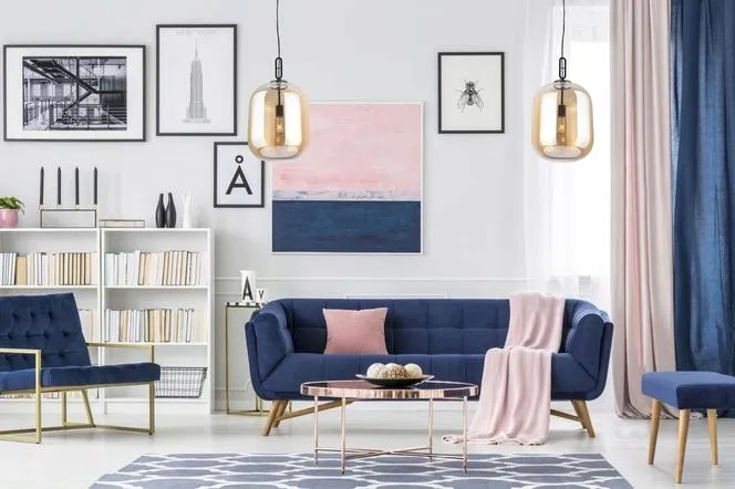 szkatulka-na-bizuterie-sofa-granatowa-cechy-lusterko