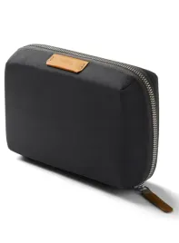 kosmetyczka-organizer-podrozny-biurowy-bellroy-desk-caddy-black