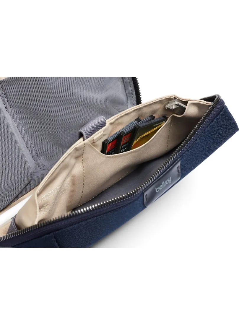 organizer-etui-na-elektronike-bellroy-tech-kit-navy-marka-bez-marki