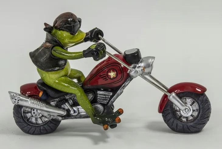 figurka-zaba-na-motocyklu-harleyu-material-wykonania-tworzywo-sztuczne-kod-producenta-121421