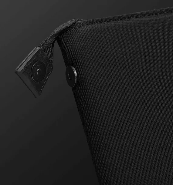 pokrowiec-etui-na-laptopa-tomtoc-14-marka-tomtoc