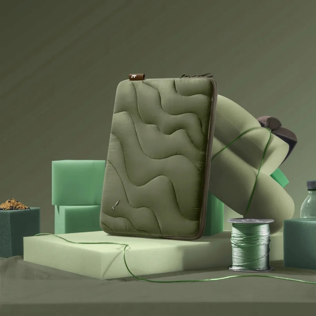 pokrowiec-etui-na-laptopa-tomtoc-16