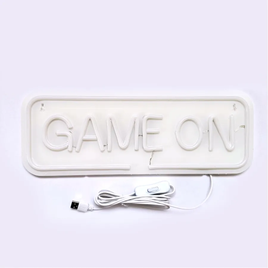 napis-neon-led-game-on-czerwono-bialy