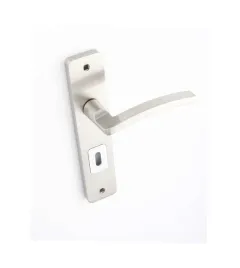 klamka-wewnetrzna-kuchinox-dlugi-szyld-z-otworem-na-klucz