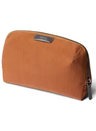 organizer-uniwersalny-na-elektronike-bellroy-desk-caddy-bronze