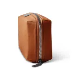 kosmetyczka-bellroy-tech-kit-brazowy-marka-bez-marki