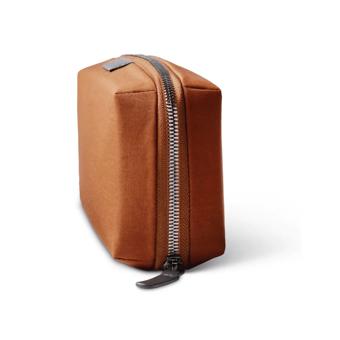 kosmetyczka-bellroy-tech-kit-brazowy-marka-bez-marki