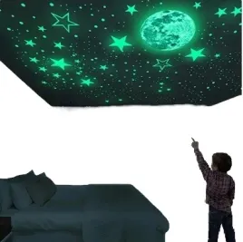 naklejki-fluorescencyjne-ksiezyc-gwiazdy-na-sciane