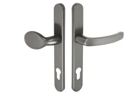 klamka-wewnetrzna-hoppe-dlugi-szyld-okragly-szyld-z-otworem-na-wkladke