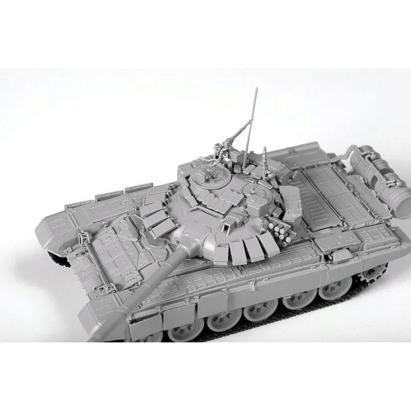 1-72-t-72-b3-main-battle-tank-marka-zvezda