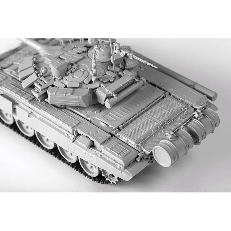 1-72-t-72-b3-main-battle-tank