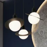 lampa-wiszaca-dziecieca-planeta-saturn-czarna-nowoczesna-do-pokoju-sollux-liczba-punktow-swiatla-1