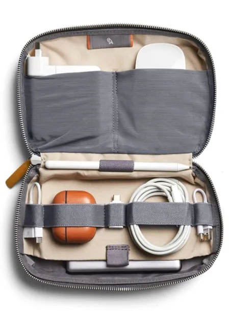 organizer-etui-na-elektronike-bellroy-tech-kit-slate-zapiecie-zamek