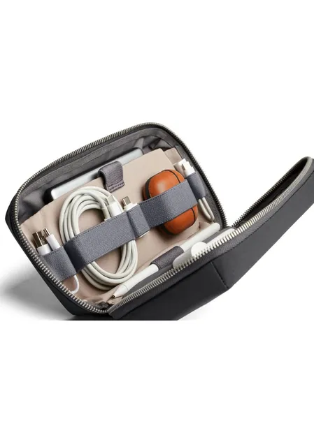 organizer-etui-na-elektronike-bellroy-tech-kit-slate-wysokosc-13-5-cm