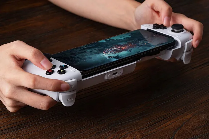 pad-bezprzewodowy-8bitdo-ultimate-mobile-gaming-controller-white-zasilanie-akumulatorowe