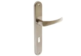 klamka-wewnetrzna-schaffner-dlugi-szyld-okragly-szyld-z-otworem-na-klucz