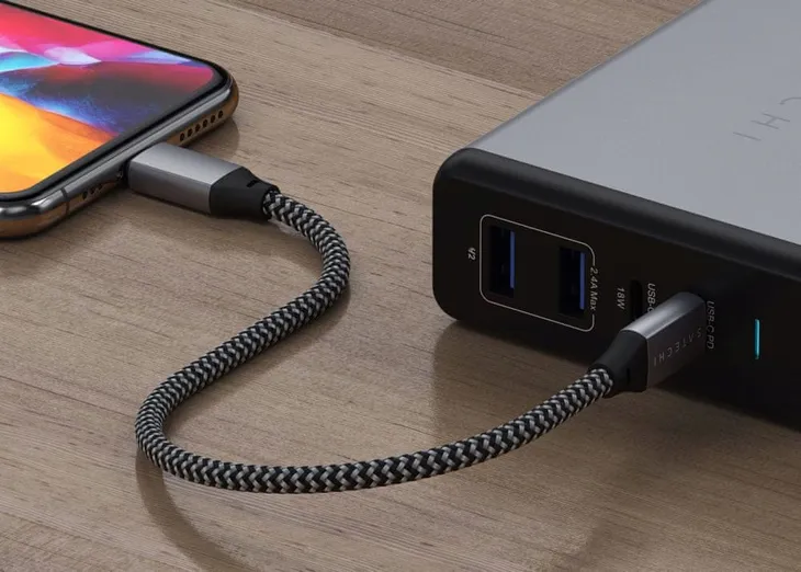 kabel-satechi-usb-typ-c-apple-lightning-025-m-czarny-kolor-czarny-dlugosc-przewodu-0-25-m