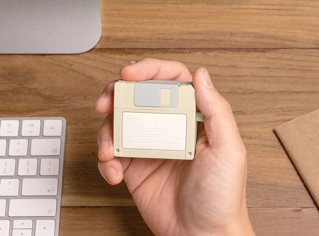 elago-do-apple-airpods-3-bialy