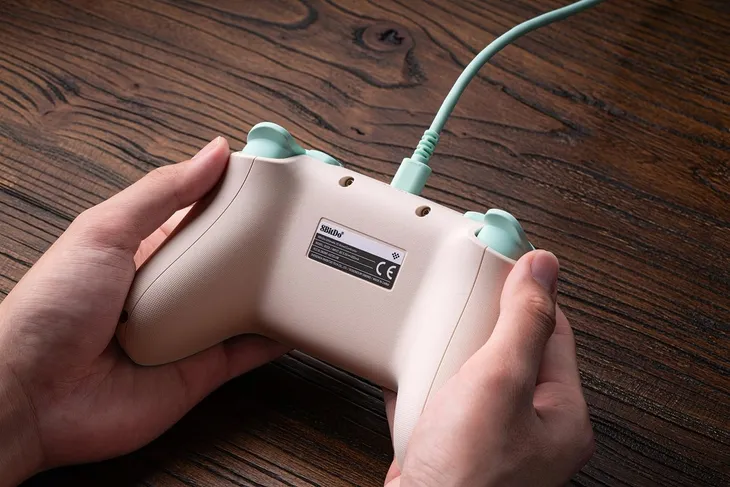 pad-przewodowy-8bitdo-ultimate-2c-wired-controller-windows-pc-android-marka-8bitdo