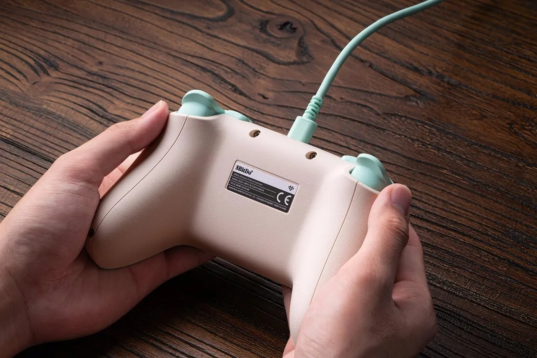 pad-przewodowy-8bitdo-ultimate-2c-wired-controller-windows-pc-android