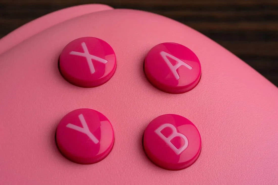 pad-bezprzewodowy-switch-8bitdo-ultimate-2c-bluetooth-hall-effect-pink-kolor-rozowy