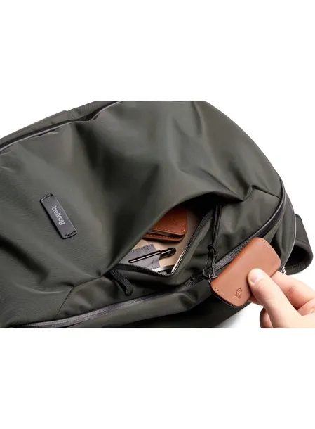bellroy-plecak-miejski-zielony-cechy-dodatkowe-na-zamek