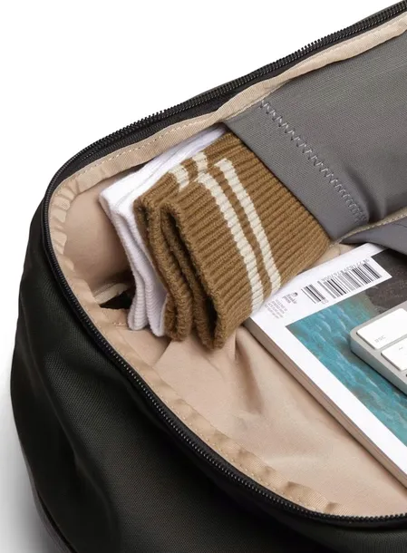 bellroy-plecak-miejski-zielony-zapiecie-zamek