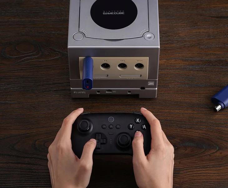 8bitdo-retro-receiver-for-ngc-adapter-bluetooth-do-gamecube-wii-windows-kod-producenta-ret00484-certyfikat-ce