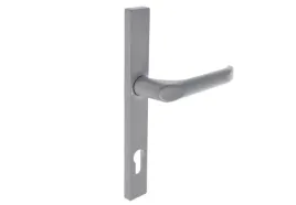 klamka-wewnetrzna-wala-dlugi-szyld-kwadratowy-szyld-z-otworem-na-wkladke