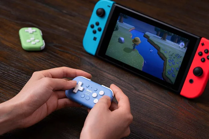 8bitdo-micro-blue-miniaturowy-pad-bluetooth-switch-android-rpi-zlacza-microusb