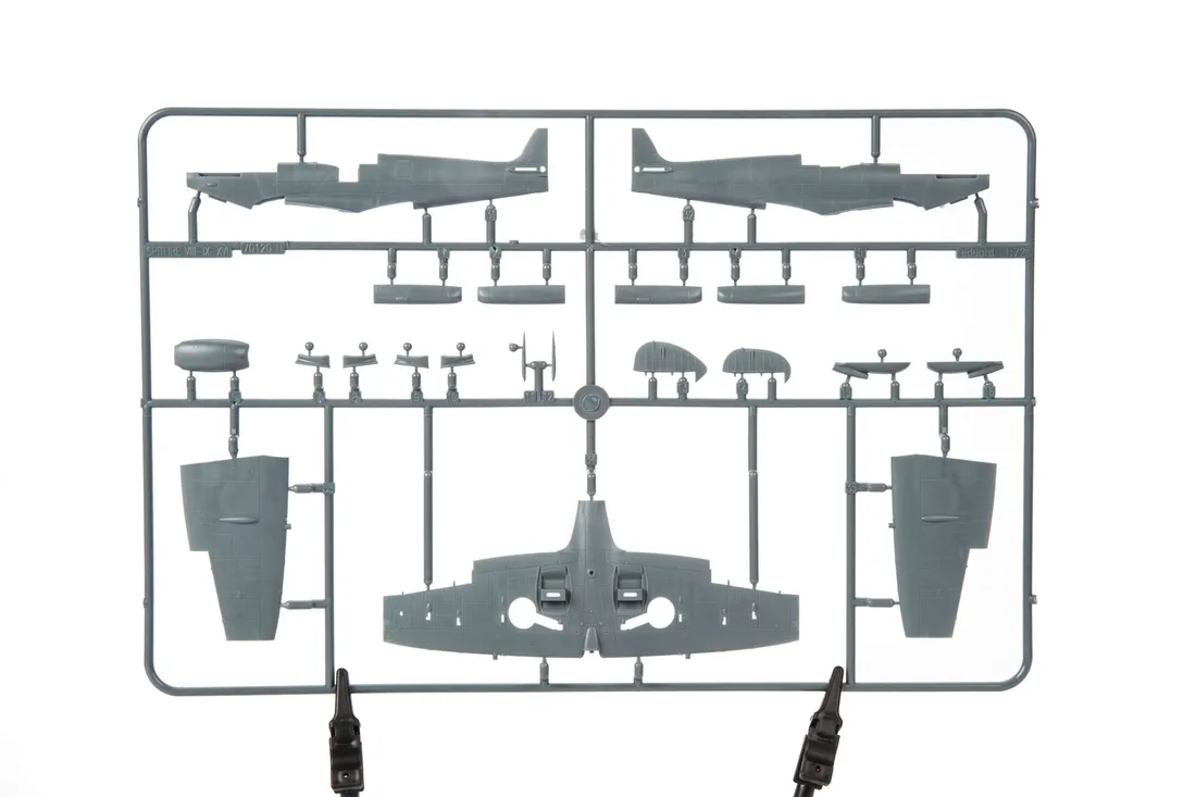 spitfire-mk-ixc-weekend-edition-eduard-1-72-7466-marka-eduard