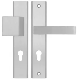 klamka-zewnetrzna-axa-dlugi-szyld-z-otworem-na-wkladke