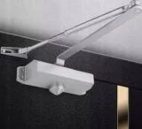 samozamykacz-sprezynowy-150-czarny-maksymalna-szerokosc-drzwi-100-cm