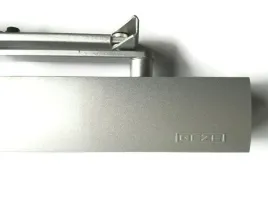 samozamykacz-geze-drzwi-do-110-cm-maksymalna-waga-65-kg