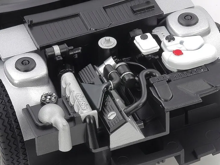 1-24-tamiya-24031-audi-quattro-stan-zlozenia-do-zlozenia