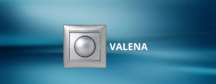 legrand-ramka-potrojna-pozioma-aluminium-srebrny-valena-770353-marka-legrand