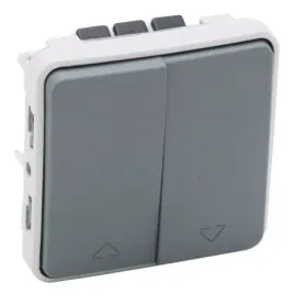 wylacznik-zaluzjowy-klasyczny-podtynkowy-legrand-odcienie-szarosci-069538