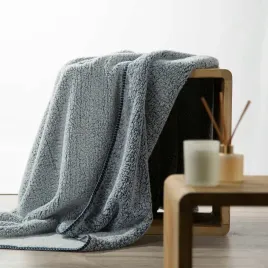 koc-eurofirany-poliester-170-cm-x-210-cm-bialy