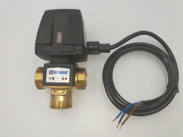 zawor-przelaczajacy-3-drogowy-1-esbe-vzc-162-marka-esbe