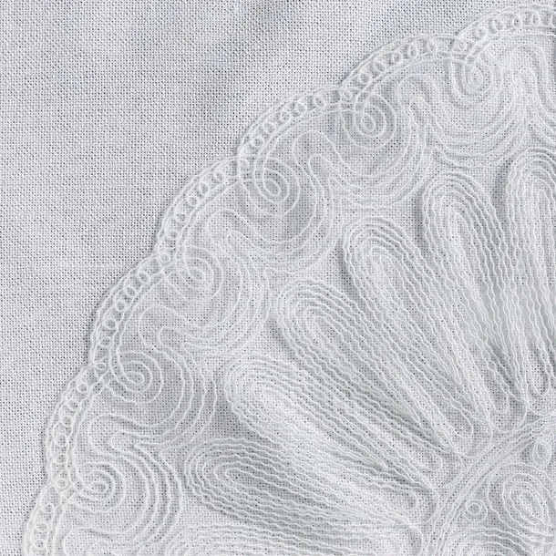 obrus-elen-85-x-85-cm-bialy-wzor-dominujacy-kwiaty