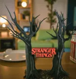 stranger-things-upside-down-figure-stand-ekspozytor-3d-do-figurek-marka-bez-marki