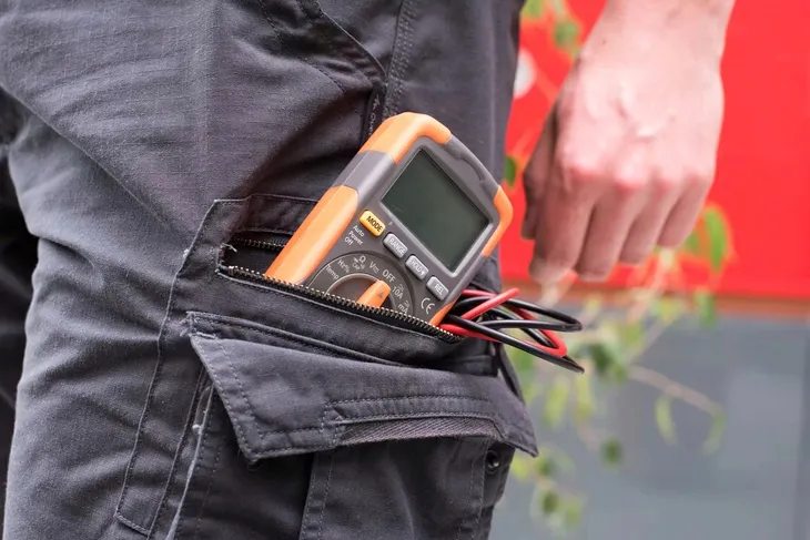 multimetr-reczny-sonel-cmm-10-zawiera-baterie-tak