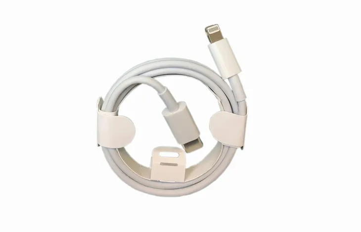 kabel-apple-usb-typ-c-apple-lightning-1-m-bialy-maksymalne-obciazenie-w-67-100w