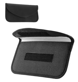 klatka-faradaya-etui-na-telefon-klucz-blokada-karty-pokrowiec-carbonowe